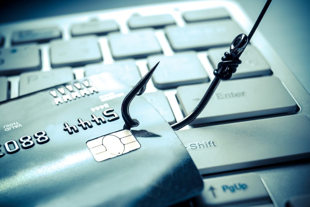 Booking.com partner hotels, customers attacked by phishing