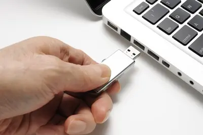 USB Drives Deliver Dangerous Malware to Industrial Facilities