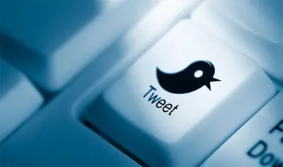 Twitter says bug exposed private Circle tweets