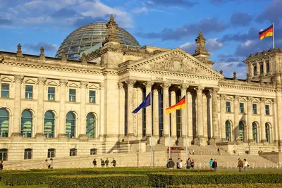 Hackers leak Private Data of hundreds of German Politicians