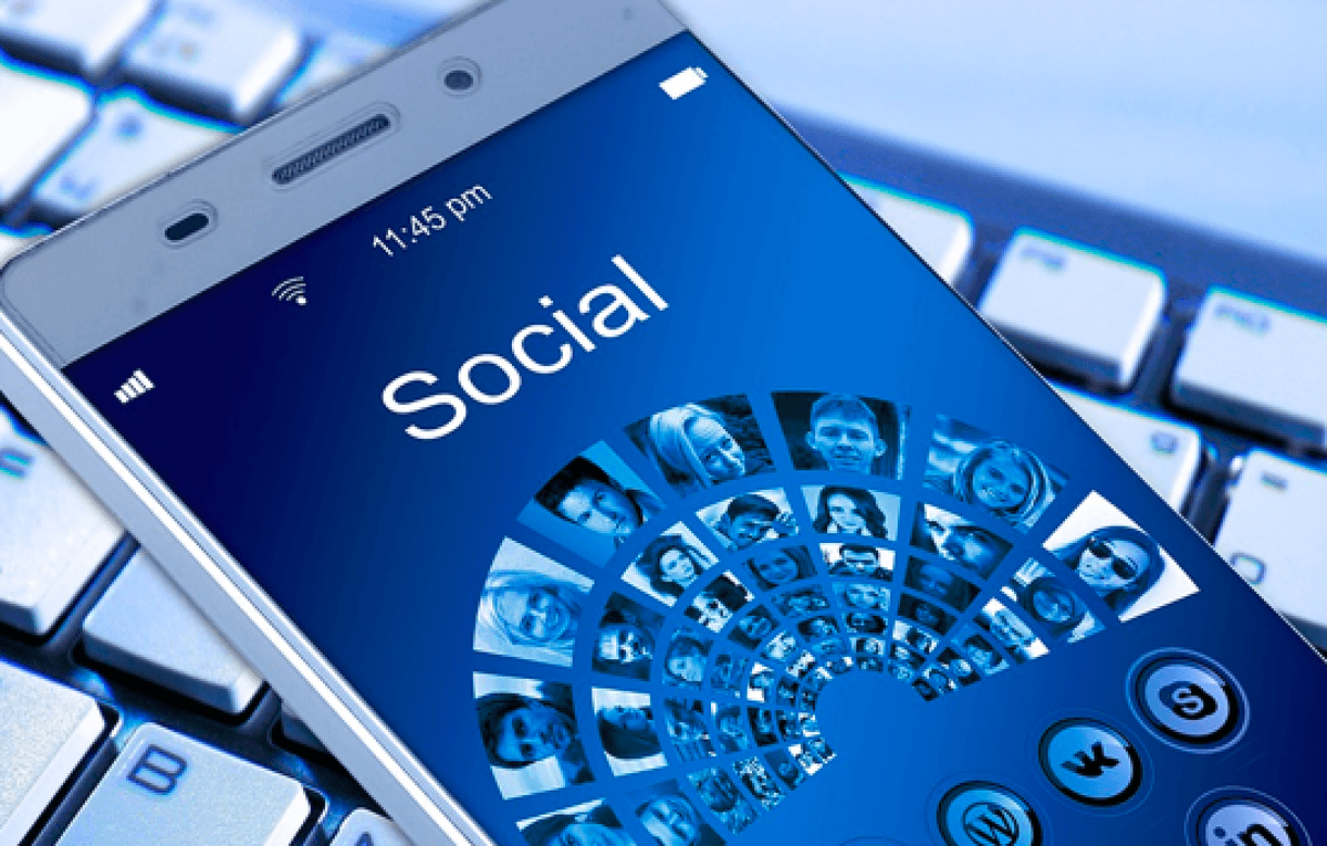 Facebook reveals another privacy breach