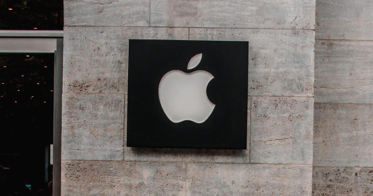 Hacker who blackmailed Apple sentenced in London