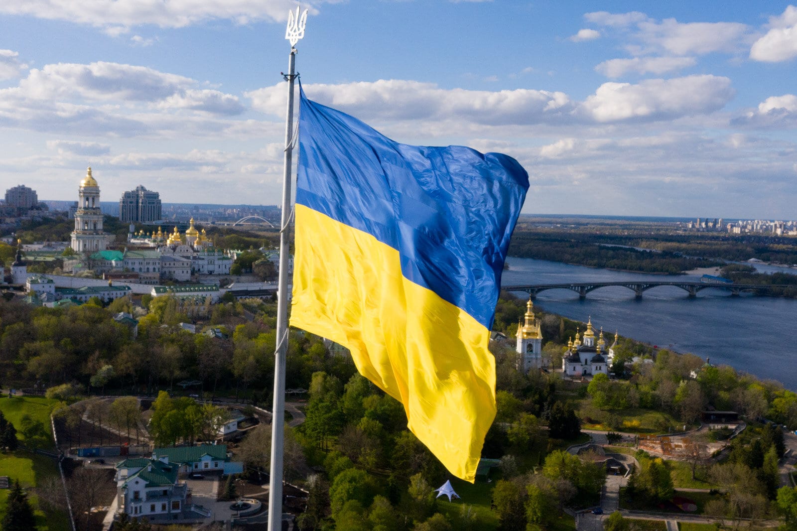 A massive cyber attack hit Ukrainian government websites